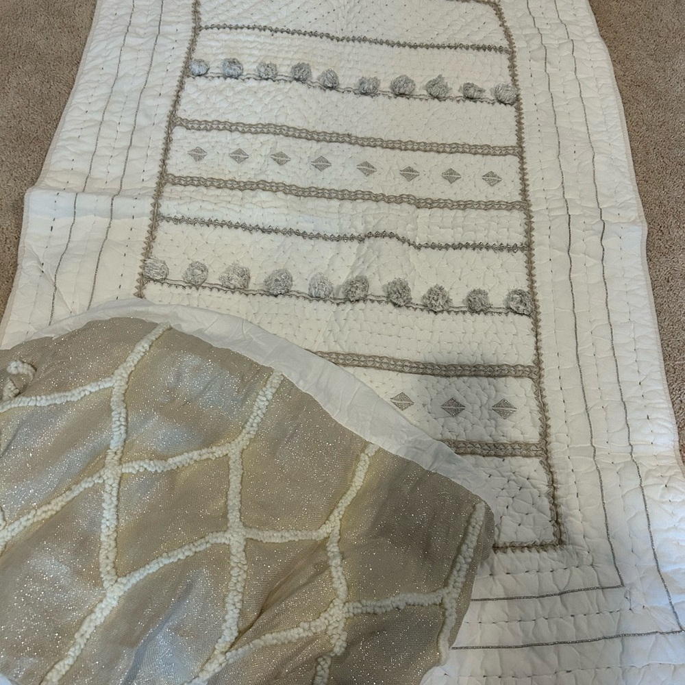 Pottery Barn Kids White and Gray Quilt